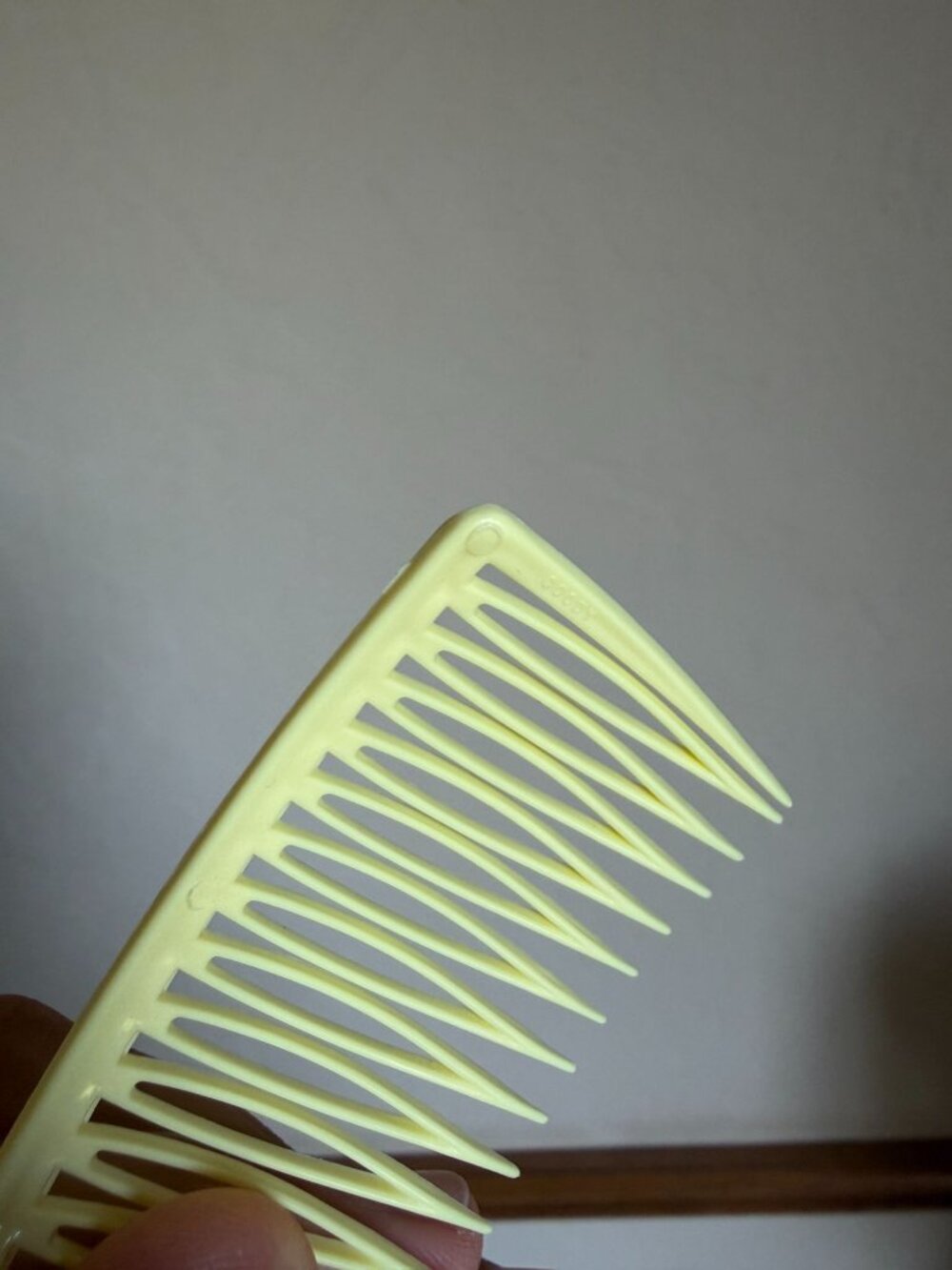 4 Sets 8 Total Vintage 1980s Goody Hair Side Combs Red Pink Yellow Sunshine Bana - Picture 4 of 6
